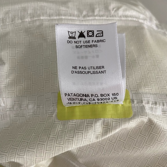 PATAGONIA Women's Torrentshell Jacket in Neon Yellow (Size Small) - Picture 15 of 16